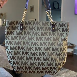 Michael Kors shoulder tote